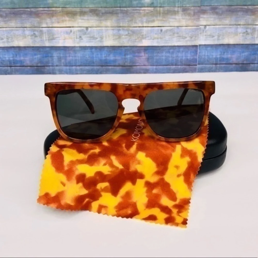 KOMONO Bennet Caramel Demi Sunglasses (NEW)
